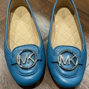 Michael Kors Flats 🦋 Size 6.5